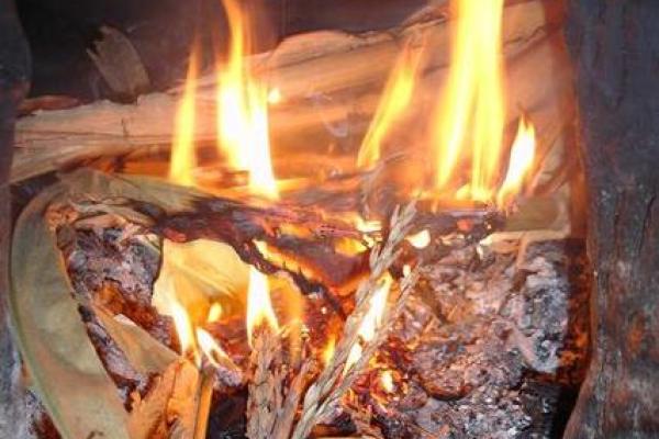 妈妈梦见自己孩子落水好不好 妈妈梦见自己孩子落水好不好